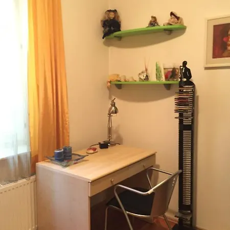 On Zdraviliski Trg 7