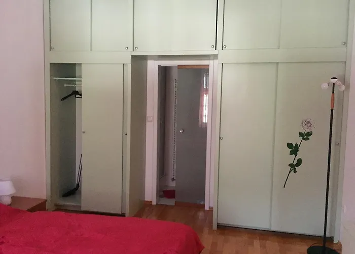 On Zdraviliski Trg 7 Апартаменты Рогашка Слатина